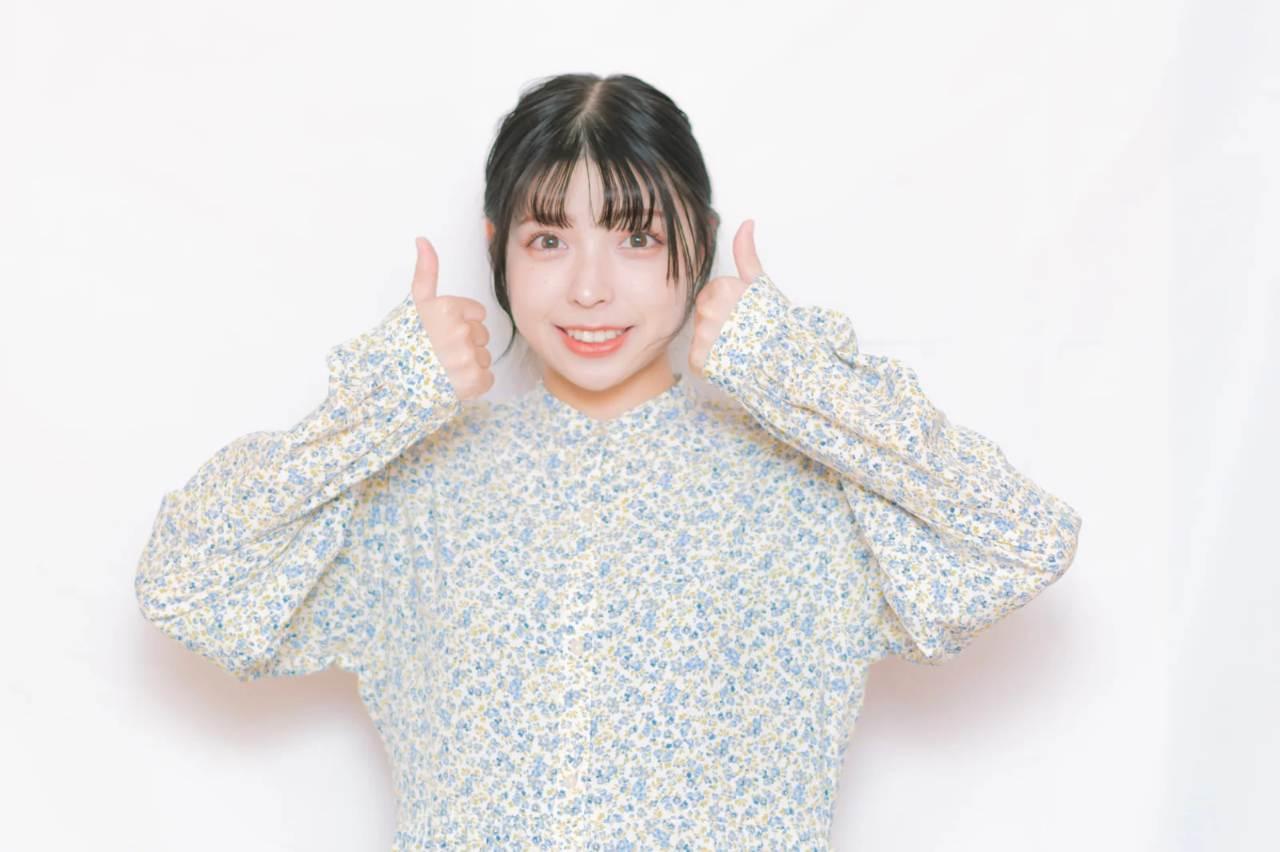 落ち着きと自分らしさを強みに変えていく女性のイメージ