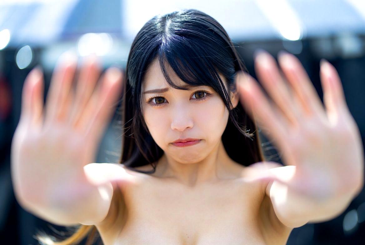 自分の違和感を尊重し落ち着いて対処しようとする女性のイメージ